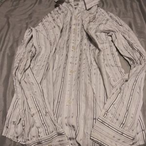 KIDS SIZE 12 CALVIN KLEIN BUTTON UP DRESS SHIRT